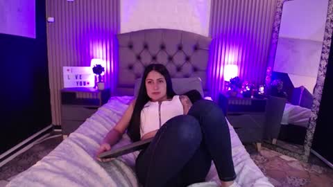 Isa online show from 12-21-24, 05:40