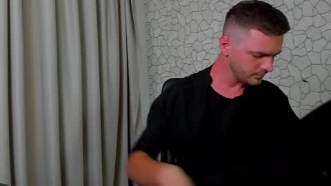 IkerGale online show from 10-08-25, 11:30