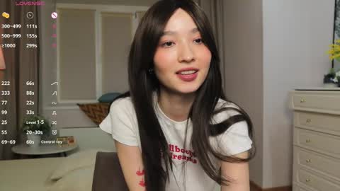 Snapshot of ikuyo_ chatting on 04-18-26, 07:58 Im Miki online show from 04-18-26, 07:58