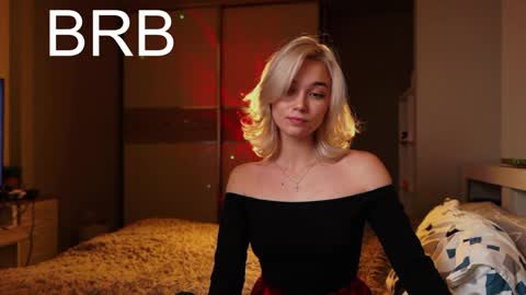 ileanacampbel online show from 12-24-24, 04:11