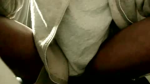 Snapshot of ilgiveuthemarathon chatting on 01-21-25, 01:11 MR Marathon online show from 01-21-25, 01:11