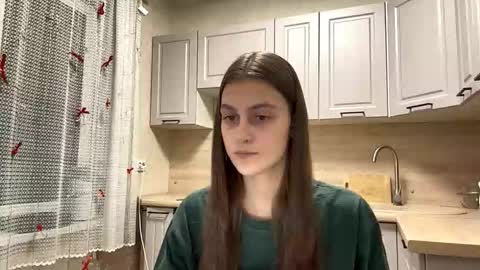 Sophie online show from 03-04-26, 01:28