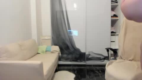 Snapshot of ilikefacial chatting on 05-05-26, 05:32 Bamby online show from 05-05-26, 05:32