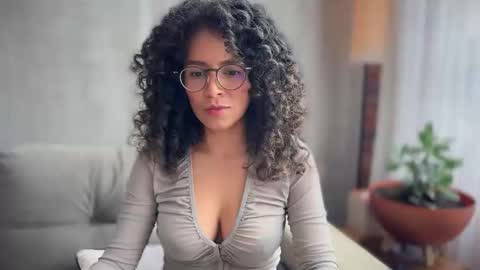 Kloe online show from 10-01-25, 06:47