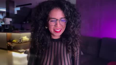 Snapshot of illaroom chatting on 02-10-26, 09:19 Kloe online show from 02-10-26, 09:19