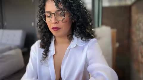 Snapshot of illaroom chatting on 02-26-26, 07:35 Kloe online show from 02-26-26, 07:35