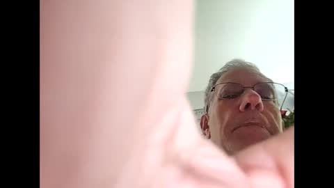 Snapshot of illshowmine1 chatting on 09-18-25, 12:34 illshowmine1 online show from 09-18-25, 12:34