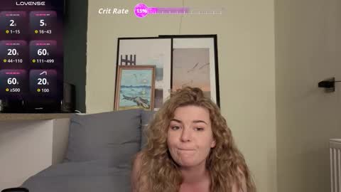 Snapshot of illuminea chatting on 12-17-25, 07:09 Jenny online show from 12-17-25, 07:09