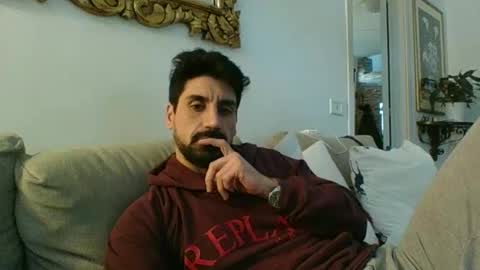 ilmangj90 online show from 01-28-25, 03:25