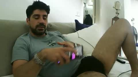 ilmangj90 online show from 05-05-26, 08:33