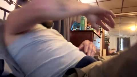 ilovetooeat online show from 09-15-25, 01:11