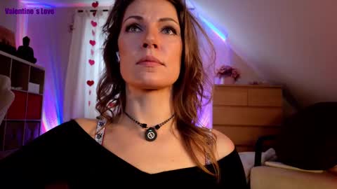 ilucyme online show from 02-15-25, 02:00