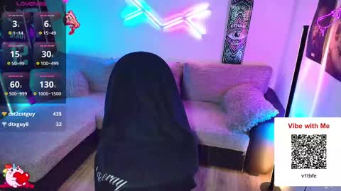 Snapshot of ilyafriend chatting on 02-18-25, 06:37 Ilya online show from 02-18-25, 06:37