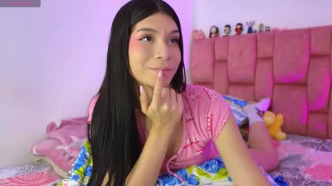 Snapshot of im__isabella chatting on 02-26-25, 02:48 Isa Vasquez online show from 02-26-25, 02:48