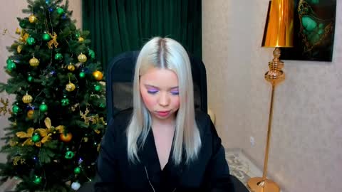 Snapshot of im__youre_sunshine chatting on 12-27-24, 11:21 Roxy online show from 12-27-24, 11:21