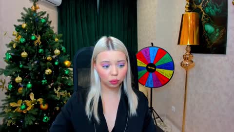 Snapshot of im__youre_sunshine chatting on 12-28-24, 02:22 Roxy online show from 12-28-24, 02:22