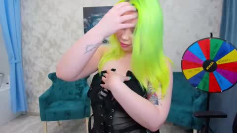 Snapshot of im__youre_sunshine chatting on 02-16-25, 11:37 Roxy online show from 02-16-25, 11:37