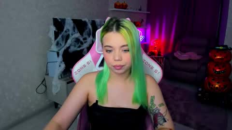 Snapshot of im__youre_sunshine chatting on 10-26-25, 05:30 Roxy online show from 10-26-25, 05:30