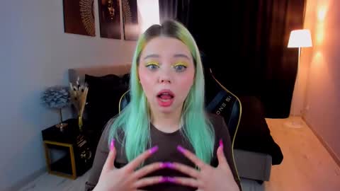 Snapshot of im__youre_sunshine chatting on 11-14-25, 07:12 Roxy online show from 11-14-25, 07:12