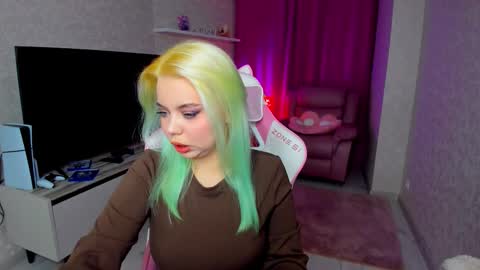 Snapshot of im__youre_sunshine chatting on 11-22-25, 05:23 Roxy online show from 11-22-25, 05:23