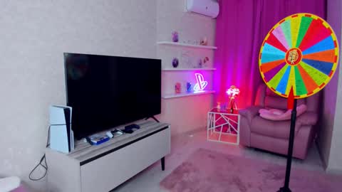 Snapshot of im__youre_sunshine chatting on 12-04-25, 08:28 Roxy online show from 12-04-25, 08:28