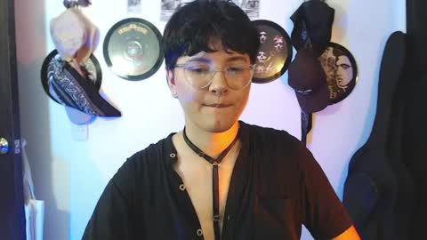 Sophie online show from 05-16-26, 12:07