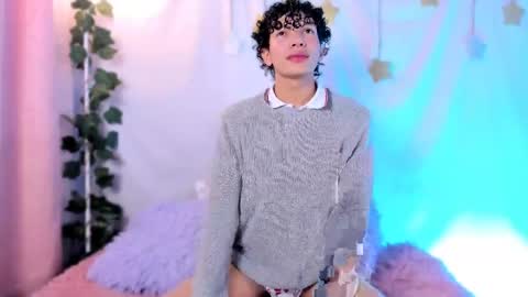 Alejo independent model   online show from 04-15-26, 02:18