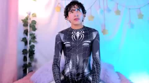 Alejo independent model   online show from 04-26-26, 02:20