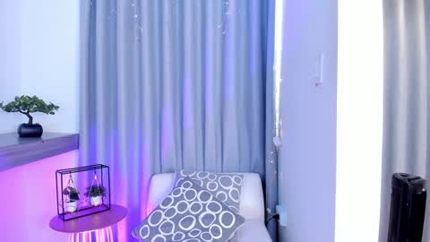  LUCY online show from 01-04-25, 03:49