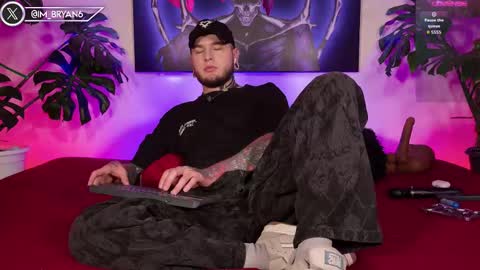 Bryan online show from 10-24-25, 01:35