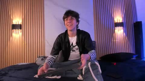 daren online show from 12-16-25, 01:43