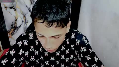 Snapshot of im_david01 chatting on 01-16-26, 01:04 im_david01 online show from 01-16-26, 01:04