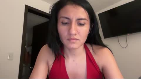 Snapshot of im_dayana chatting on 10-17-25, 12:47 instagram online show from 10-17-25, 12:47