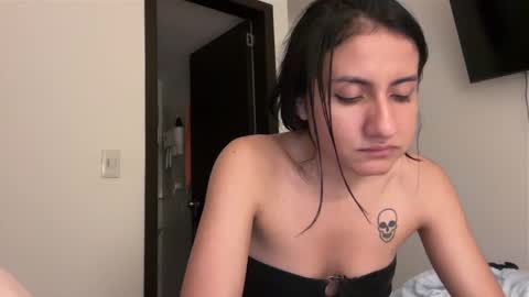 Snapshot of im_dayana chatting on 11-15-25, 01:03 instagram online show from 11-15-25, 01:03