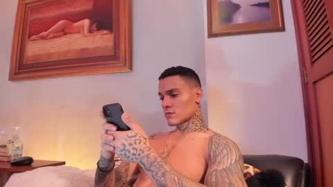 im_dominike online show from 01-29-25, 02:19