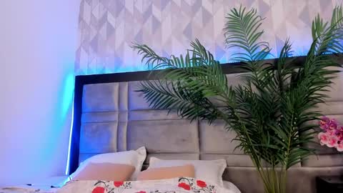 Snapshot of im_gaia chatting on 02-08-25, 12:17 Im Gaia online show from 02-08-25, 12:17