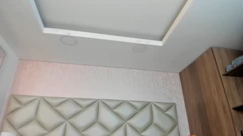 Snapshot of im_gaia chatting on 09-20-25, 12:17 Im Gaia online show from 09-20-25, 12:17