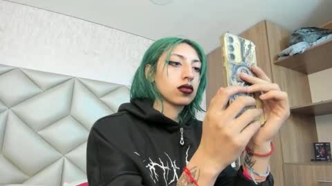 Snapshot of im_gaia chatting on 11-24-25, 12:16 Im Gaia online show from 11-24-25, 12:16