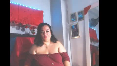 Snapshot of im_helenn_ chatting on 01-02-25, 08:13 Hellen online show from 01-02-25, 08:13