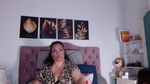 Snapshot of im_helenn_ chatting on 09-24-25, 09:51 Hellen online show from 09-24-25, 09:51