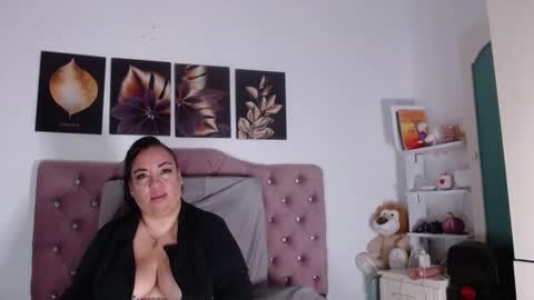 Snapshot of im_helenn_ chatting on 10-09-25, 08:18 Hellen online show from 10-09-25, 08:18