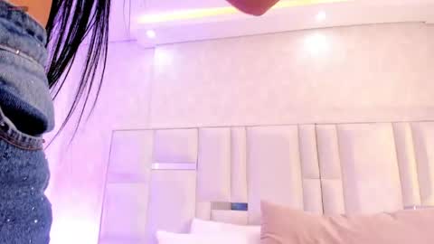 Snapshot of im_isabella1 chatting on 05-21-26, 08:49 im_isabella1 online show from 05-21-26, 08:49