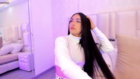 Snapshot of im_isabella1 chatting on 05-23-26, 09:19 im_isabella1 online show from 05-23-26, 09:19