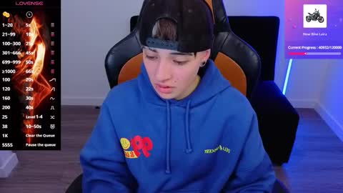 Laia online show from 10-19-25, 02:45