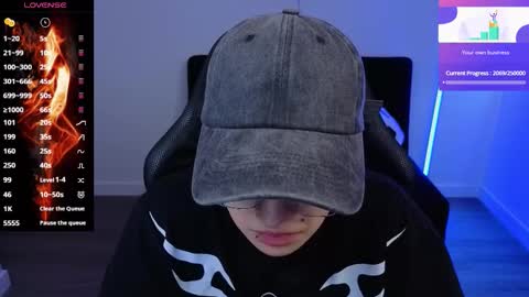 Laia online show from 11-14-25, 09:13