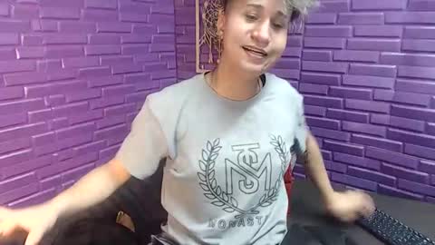 Snapshot of im_milan_rs chatting on 01-14-25, 03:43 im_milan_rs online show from 01-14-25, 03:43