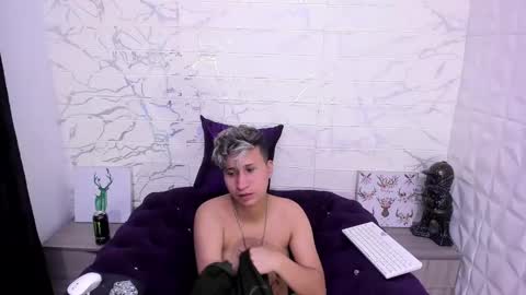 Snapshot of im_milan_rs chatting on 01-21-25, 06:33 im_milan_rs online show from 01-21-25, 06:33