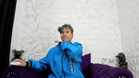 Snapshot of im_milan_rs chatting on 01-25-25, 12:27 im_milan_rs online show from 01-25-25, 12:27