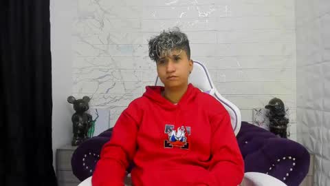 Snapshot of im_milan_rs chatting on 02-17-25, 12:43 im_milan_rs online show from 02-17-25, 12:43