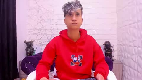 Snapshot of im_milan_rs chatting on 02-18-25, 12:48 im_milan_rs online show from 02-18-25, 12:48